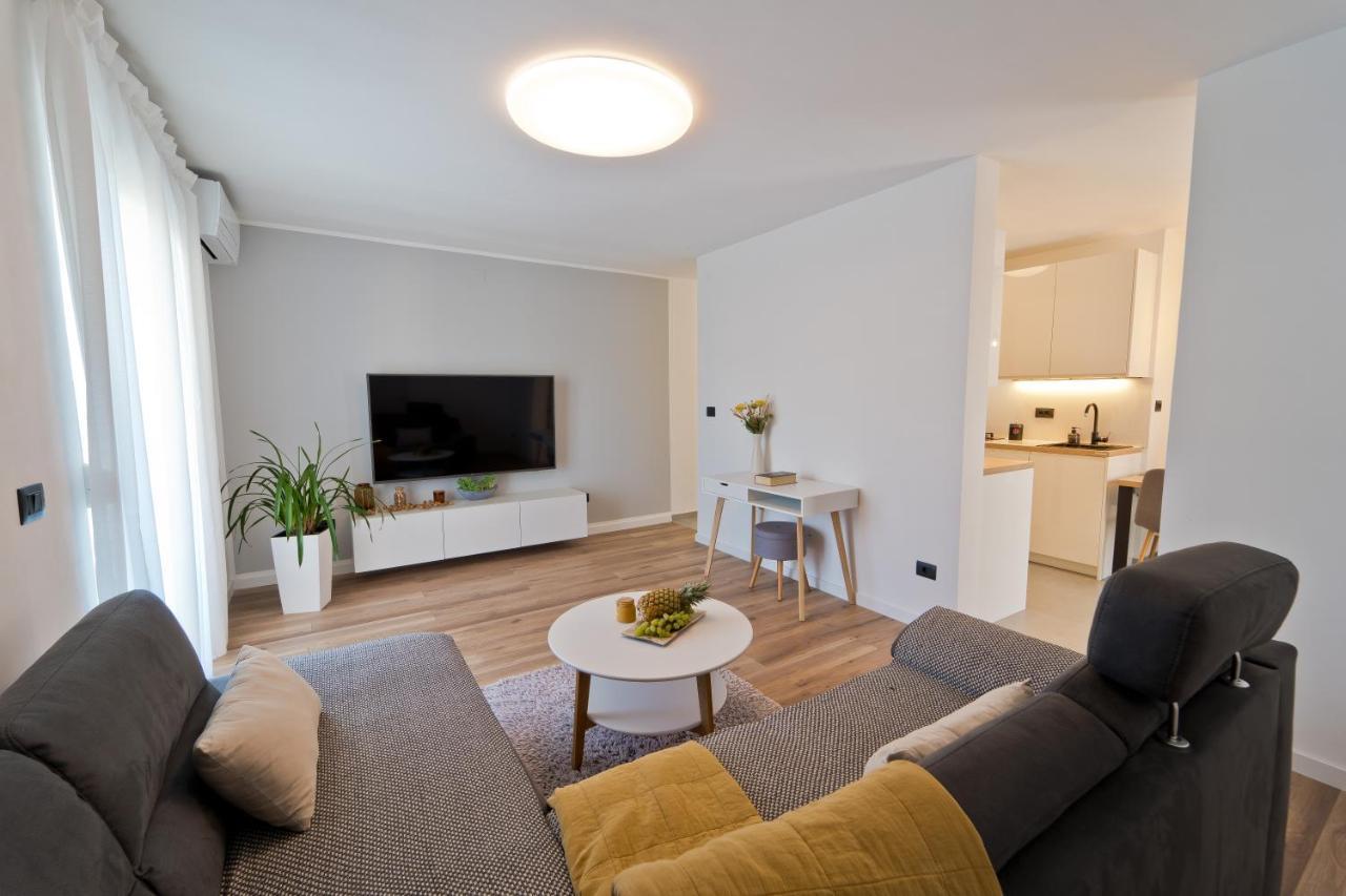 Malemi Apartment Pula Exterior photo